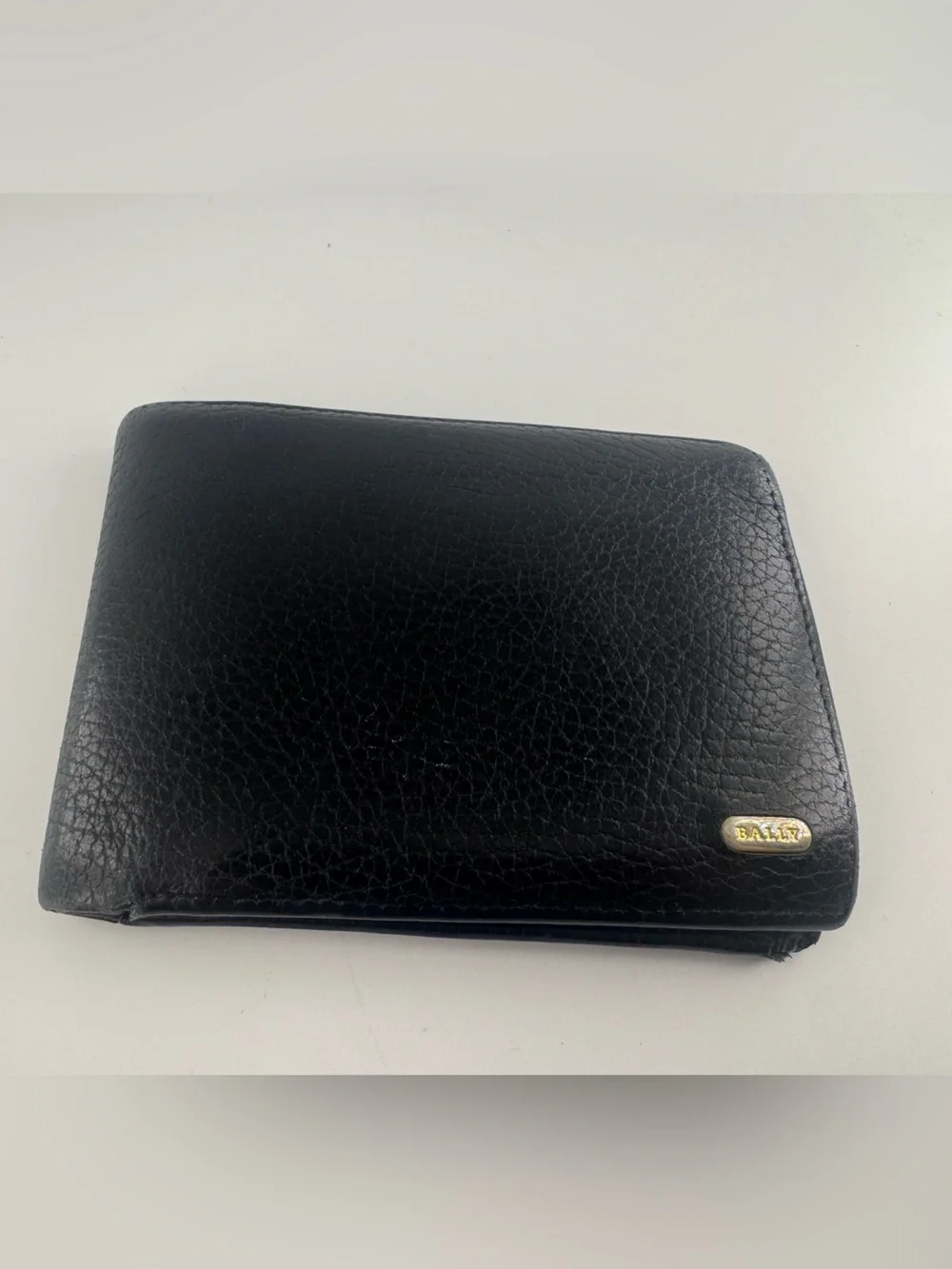 Bally Bifold Black Leather Wallet Coin Pocket Black Pebbled Leather AUTHENTIC